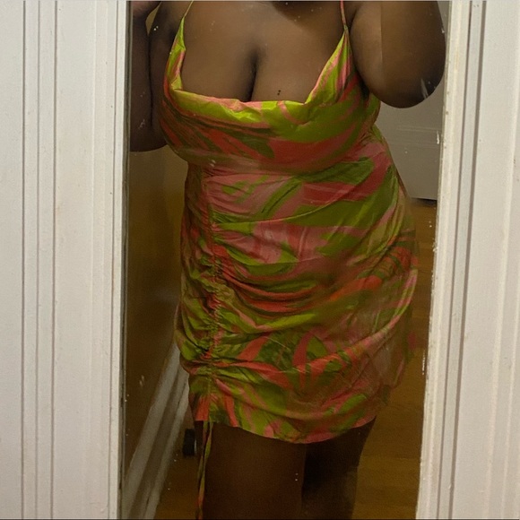 PLT DRESS - Picture 7 of 7